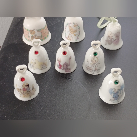 ❤️Lot PRECIOUS MOMENTS MINI PORCELAIN BELLS - Picture 3 of 4